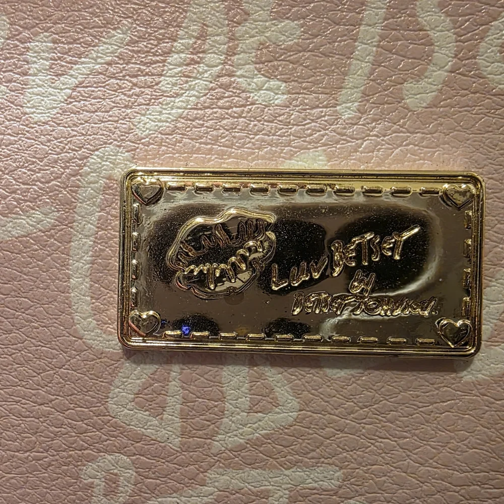 Luv Betsey By Betsey Johnson Weekender Travel Bag. - Picture 5 of 11